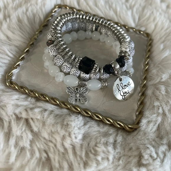 Beaded Love Stretch Charm Bracelet (3pc) NWOT - Picture 3 of 3